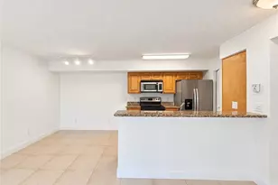 2070 Arbour Walk Cir, Naples, FL 34109 - Photo 2