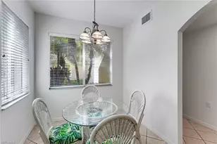2373 Hidden Lake Ct, Naples, FL 34112 - Photo 4