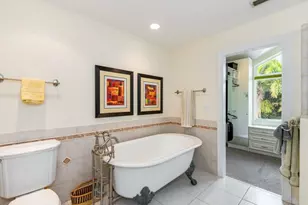 640 2nd St S, Naples, FL 34102 - Photo 16