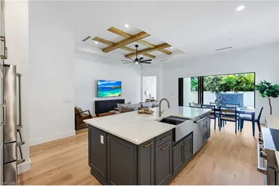 668 93rd Ave N, Naples, FL 34108 - Photo 16