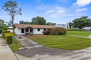 1341 Center Ln, Naples, FL 34110 - Photo 30