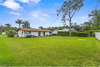 1341 Center Ln, Naples, FL 34110 - Photo 32