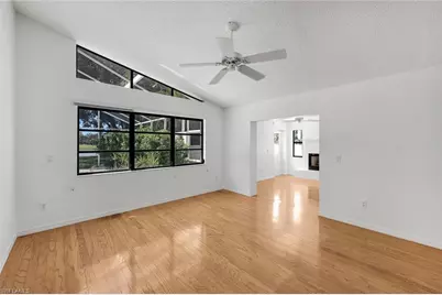 1924 Empress Ct, Naples, FL 34110 - Photo 18