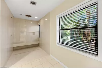 1924 Empress Ct, Naples, FL 34110 - Photo 6