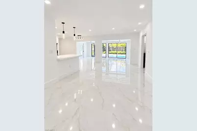 4201 32nd Ave SW, Naples, FL 34116 - Photo 4