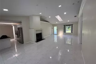 510 12th Ave NW, Naples, FL 34120 - Photo 6
