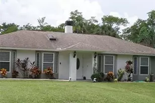 510 12th Ave NW, Naples, FL 34120 - Photo 2