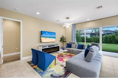 12446 Dahlia Ct, Naples, FL 34120 - Photo 2