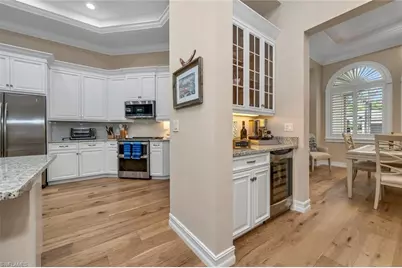 495 Saddlebrook Ln, Naples, FL 34110 - Photo 10