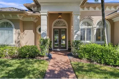 495 Saddlebrook Ln, Naples, FL 34110 - Photo 2