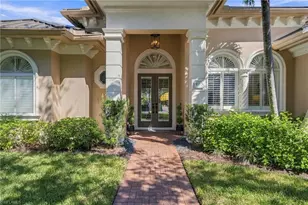 495 Saddlebrook Ln, Naples, FL 34110 - Photo 2