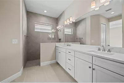 4671 Skysail Dr, Naples, FL 34120 - Photo 10