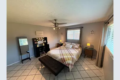1643 N Hermitage Rd, Fort Myers, FL 33919 - Photo 6