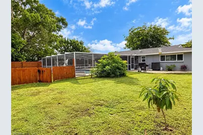 1643 N Hermitage Rd, Fort Myers, FL 33919 - Photo 20