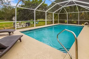 5272 Myrtle Ln, Naples, FL 34113 - Photo 12