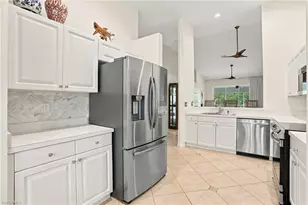 5253 Whitten Dr, Naples, FL 34104 - Photo 14