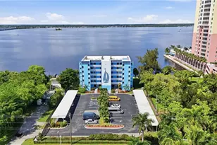 2711 1st St, Fort Myers, FL 33916 - Photo 8