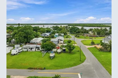 Tbd Goodland Dr E & Mango, Goodland, FL 34140 - Photo 2