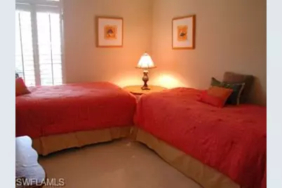 2312 Island Cove Cir, Naples, FL 34109 - Photo 12