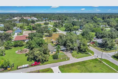 145 Lucille Ave, Fort Myers, FL 33905 - Photo 4