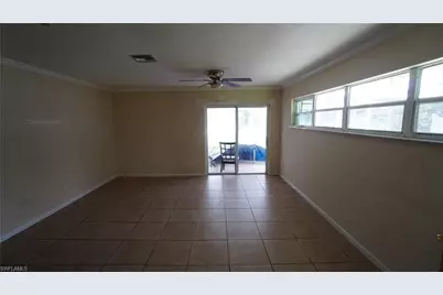 320 Hollywood St, Lehigh Acres, FL 33936 - Photo 12