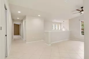 2185 Hawksridge Dr, Naples, FL 34105 - Photo 8