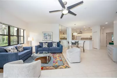 195 Vintage Cir #104, Naples, FL 34119 - Photo 4
