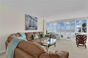 2121 Gulf Shore Blvd N, Naples, FL 34102 - Photo 2