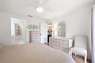 7240 Coventry Ct, Naples, FL 34104 - Photo 6