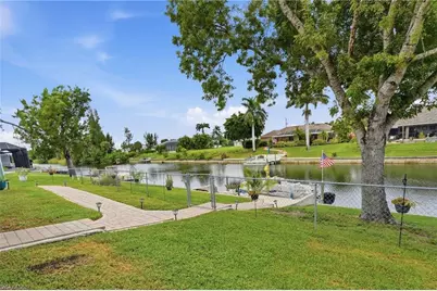 1711 SW 2nd Ter, Cape Coral, FL 33991 - Photo 20