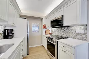 2150 Gulf Shore Blvd N, Naples, FL 34102 - Photo 14