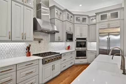 8709 Cavano St, Naples, FL 34119 - Photo 10