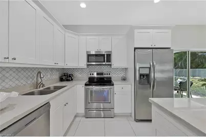 3892 14th St N, Naples, FL 34103 - Photo 10