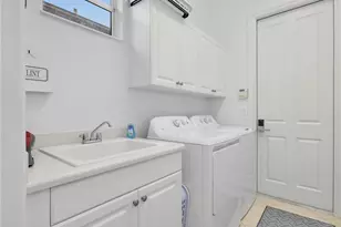 7840 Valencia Ct, Naples, FL 34113 - Photo 40