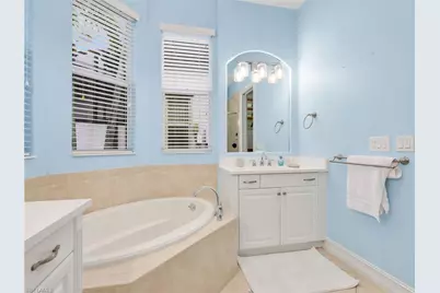 7840 Valencia Ct, Naples, FL 34113 - Photo 34