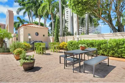 4500 Gulf Shore Blvd N #1-211, Naples, FL 34103 - Photo 32
