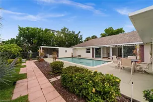 180 Pebble Beach Blvd, Naples, FL 34113 - Photo 22