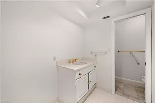 180 Pebble Beach Blvd, Naples, FL 34113 - Photo 14