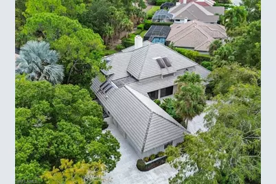 8 Stonehedge Pt, Naples, FL 34105 - Photo 28