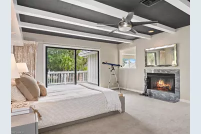 8 Stonehedge Pt, Naples, FL 34105 - Photo 16
