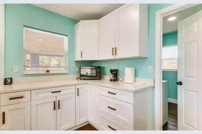 4630 New Haven Dr, Fort Myers, FL 33908 - Photo 10