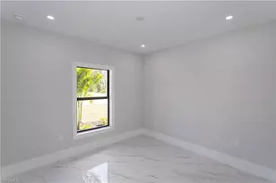 733 Phelps St E, Lehigh Acres, FL 33974 - Photo 6