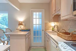 788 Park Shore Dr, Naples, FL 34103 - Photo 6