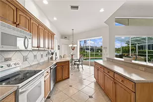 28522 Highgate Dr, Bonita Springs, FL 34135 - Photo 4