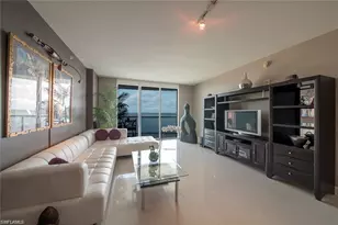 3000 Oasis Grand Blvd, Fort Myers, FL 33916 - Photo 8
