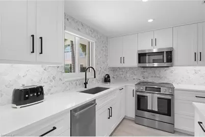 506 Broad Ave S #506, Naples, FL 34102 - Photo 6