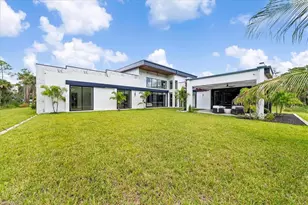 360 3rd St NW, Naples, FL 34120 - Photo 34