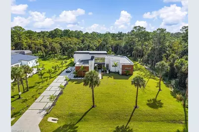 360 3rd St NW, Naples, FL 34120 - Photo 36