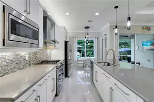 28560 Twain Dr, Bonita Springs, FL 34135 - Photo 14