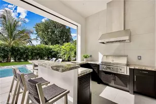 788 Riviera Dr, Naples, FL 34103 - Photo 32